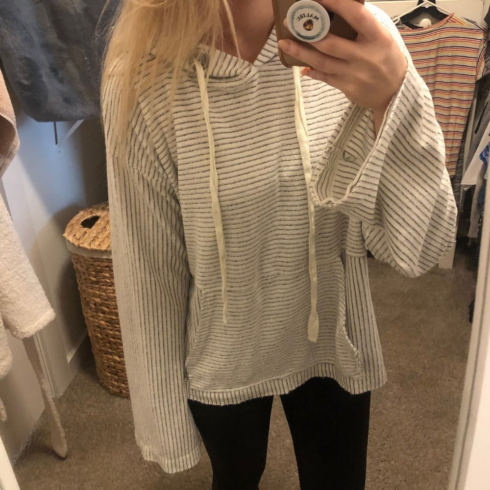 Bella Dahl Split Back Terry Cloth Pullover Hoodie